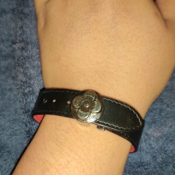 LOUIS VUITTON Adjustable Good Luck Monogram Flower Leather Bracelet EUC - Picture 7 of 8